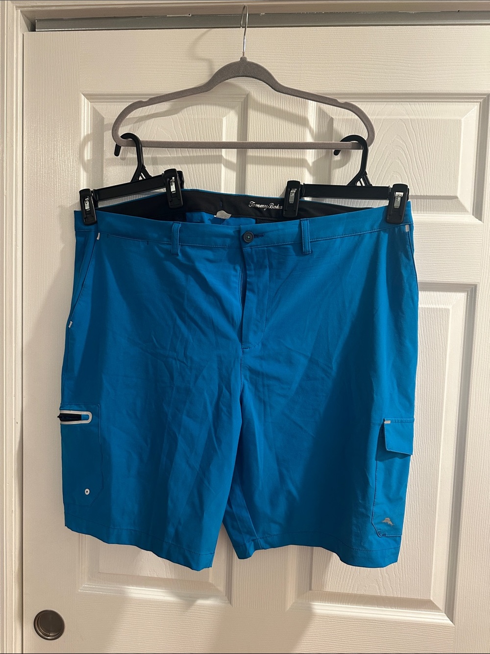 Tommy Bahama Mens Vibrant Blue Cargo Shorts (44)